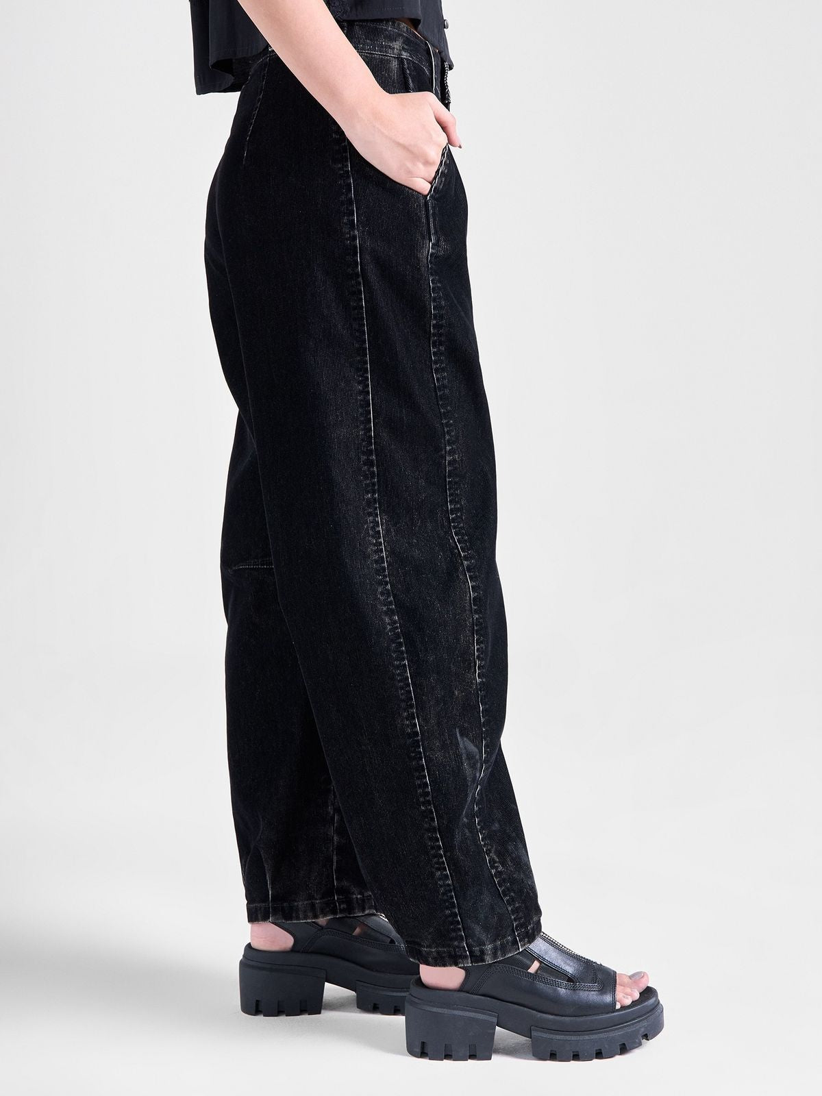 Pantalón Mujer Americanino Barrel Velvet