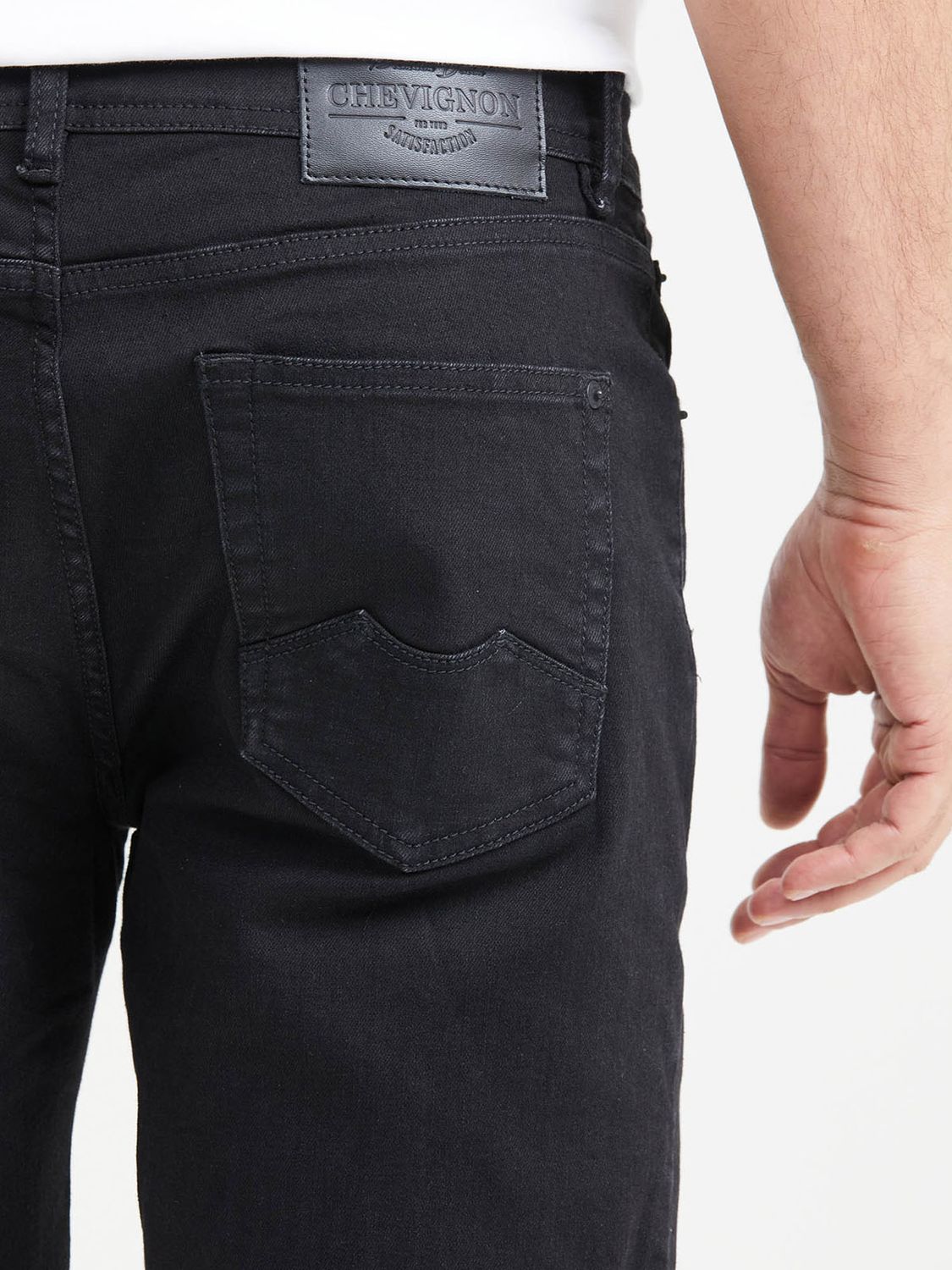 Bermuda Hombre Chevignon Straight Fit