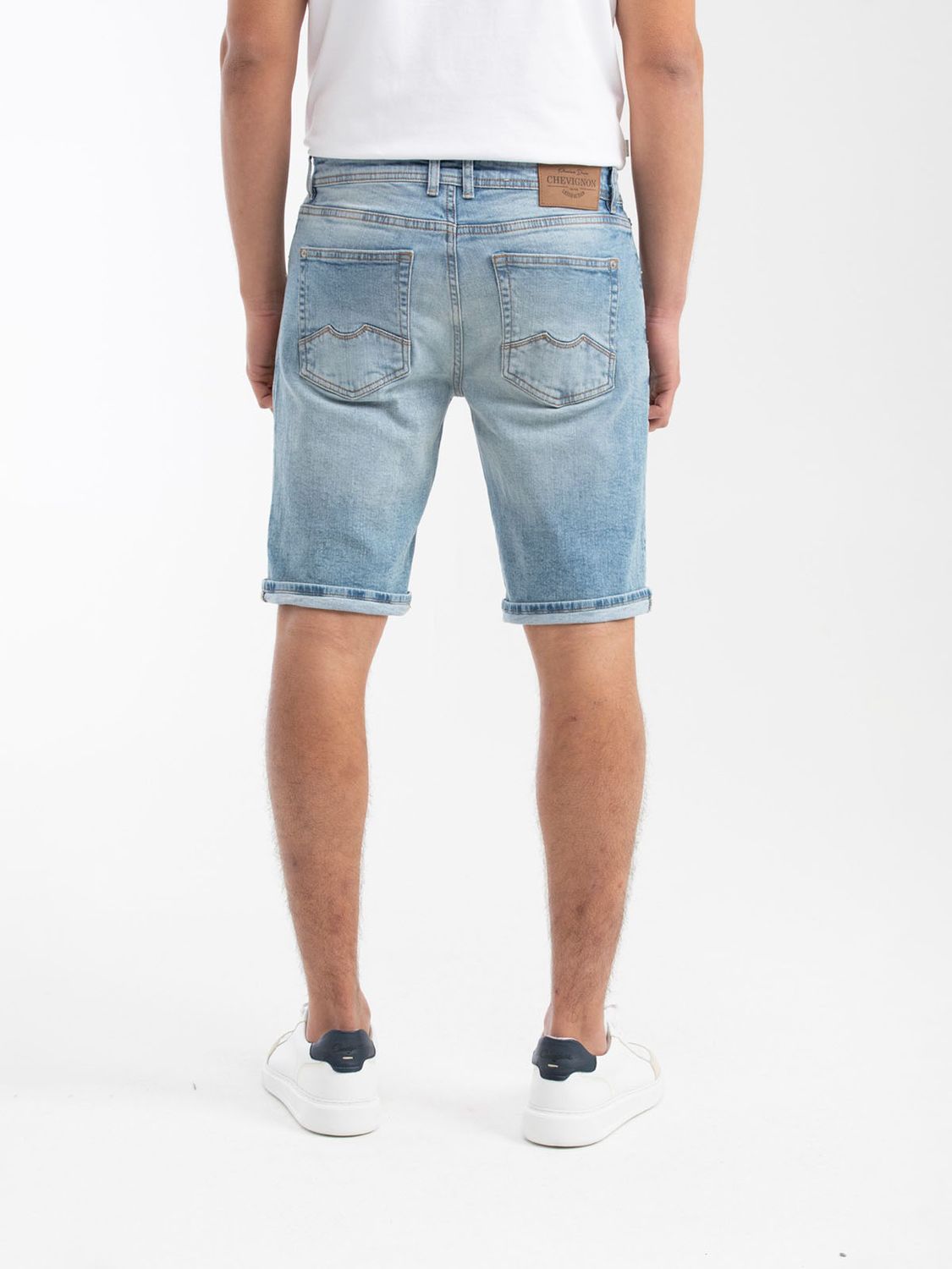 Bermuda Hombre Chevignon Straight Fit