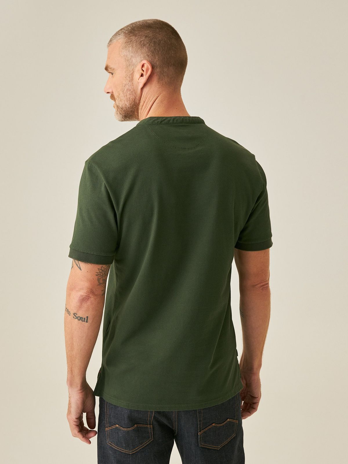 Polo Hombre Chevignon Cuello Neru Slim Fit