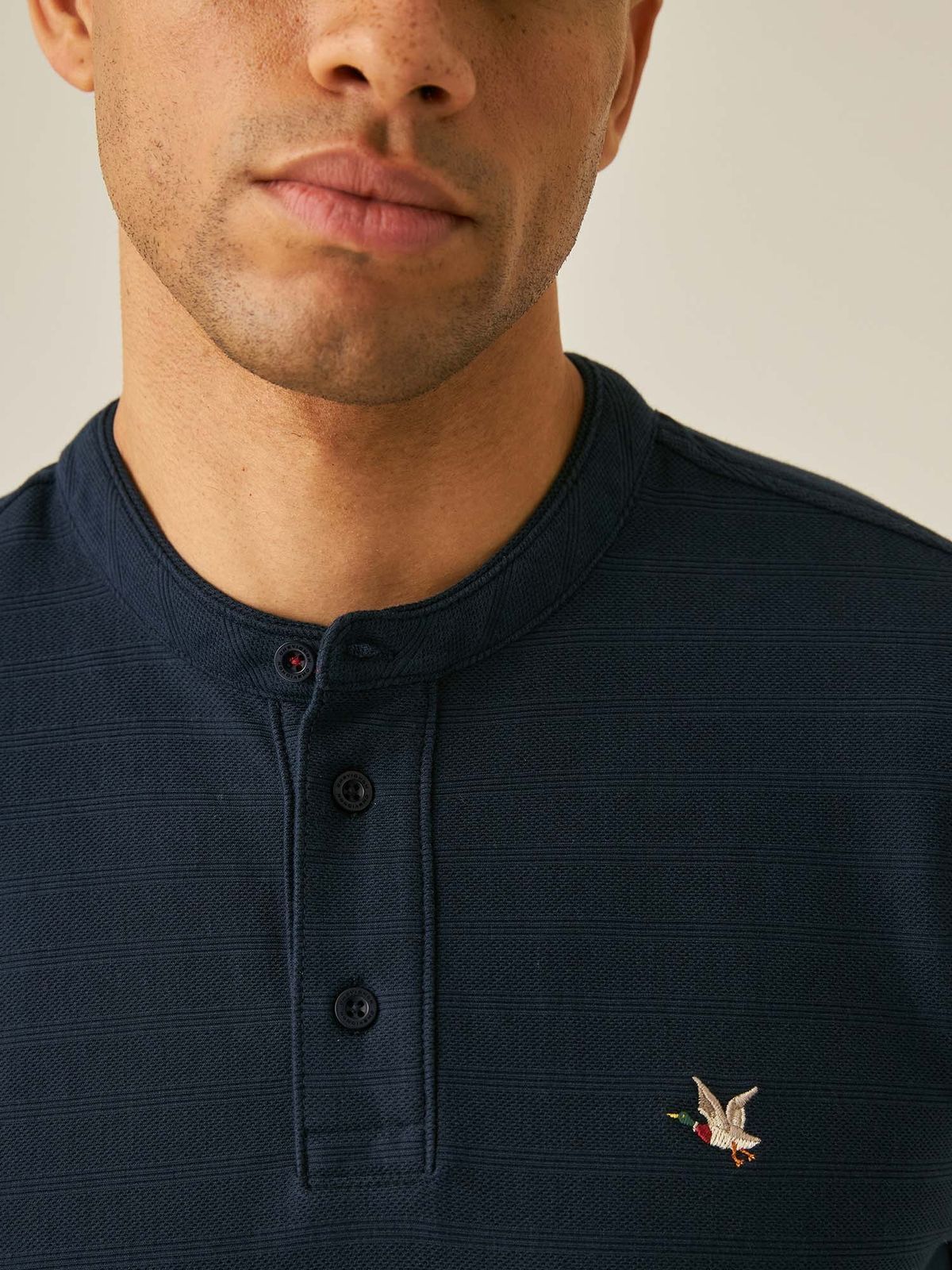 Polo Hombre Chevignon Striped Cuello Neru Classic Fit