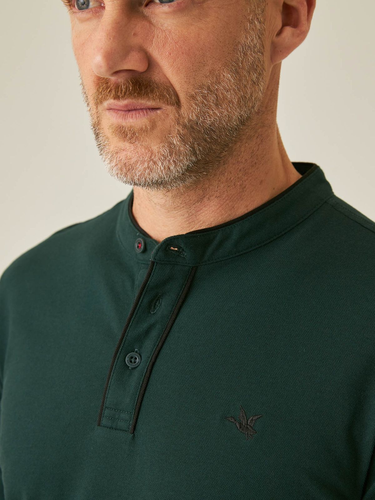 Polo Hombre Chevignon Cuello Neru Slim Fit