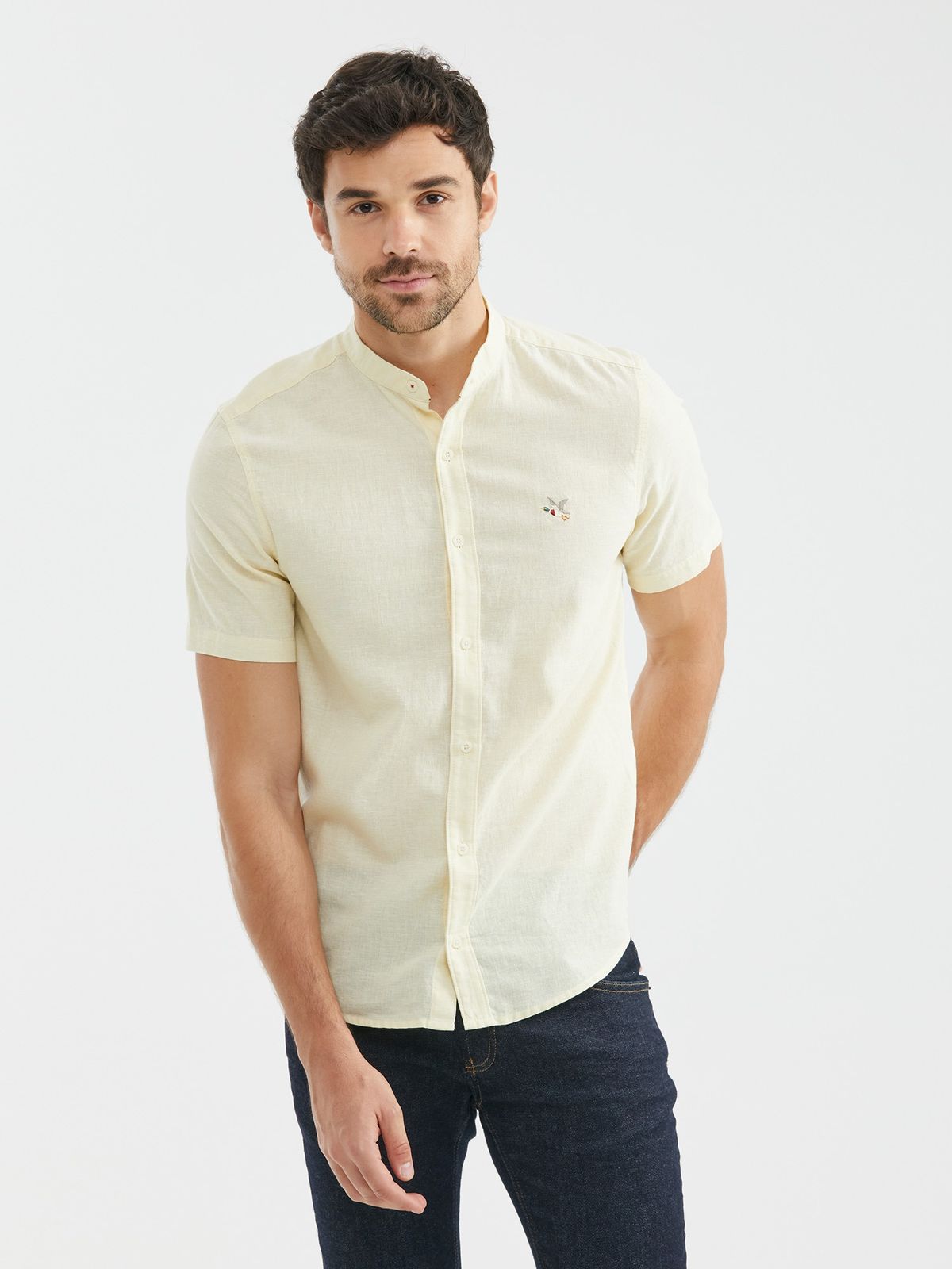 Camisa Hombre Chevignon Cuello Neru Slim