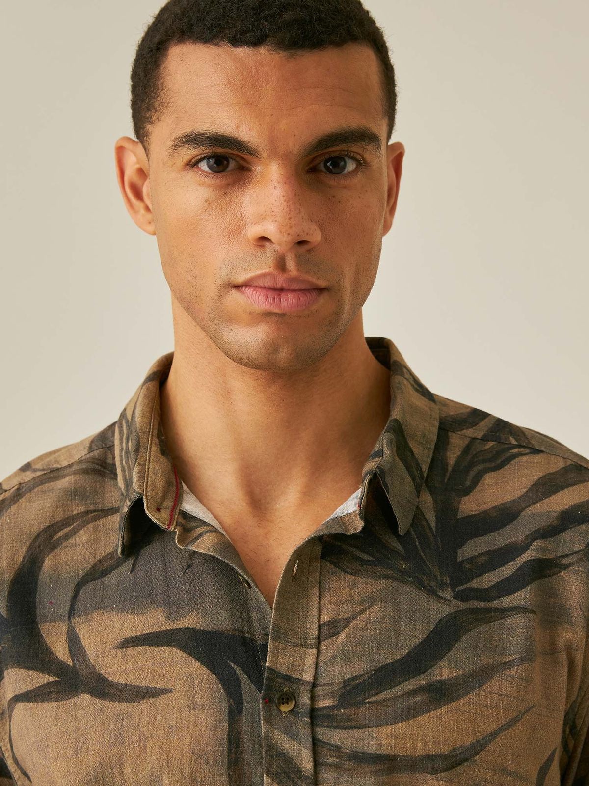 Camisa Hombre Chevignon Leaves Resort