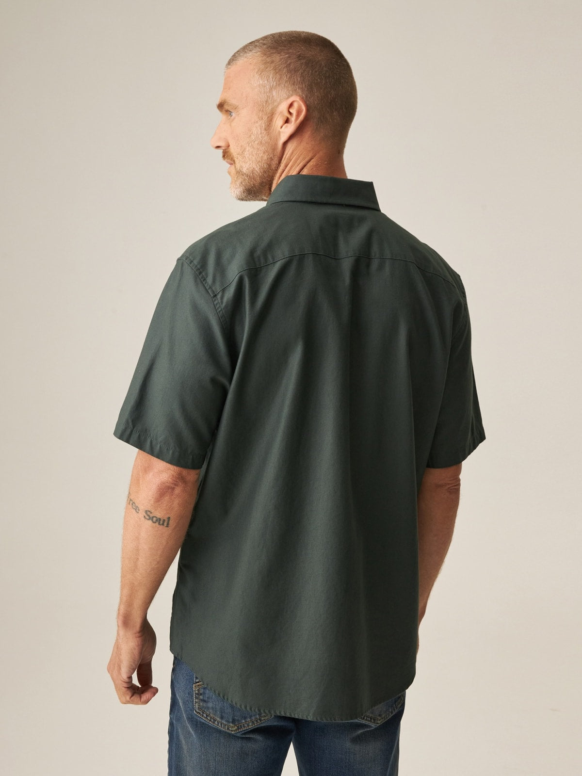 Camisa Hombre Chevignon Manga Corta Classic Fit