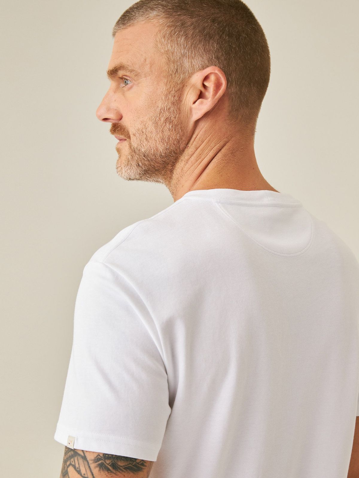 Camiseta Hombre Chevignon Graphic Slim Fit