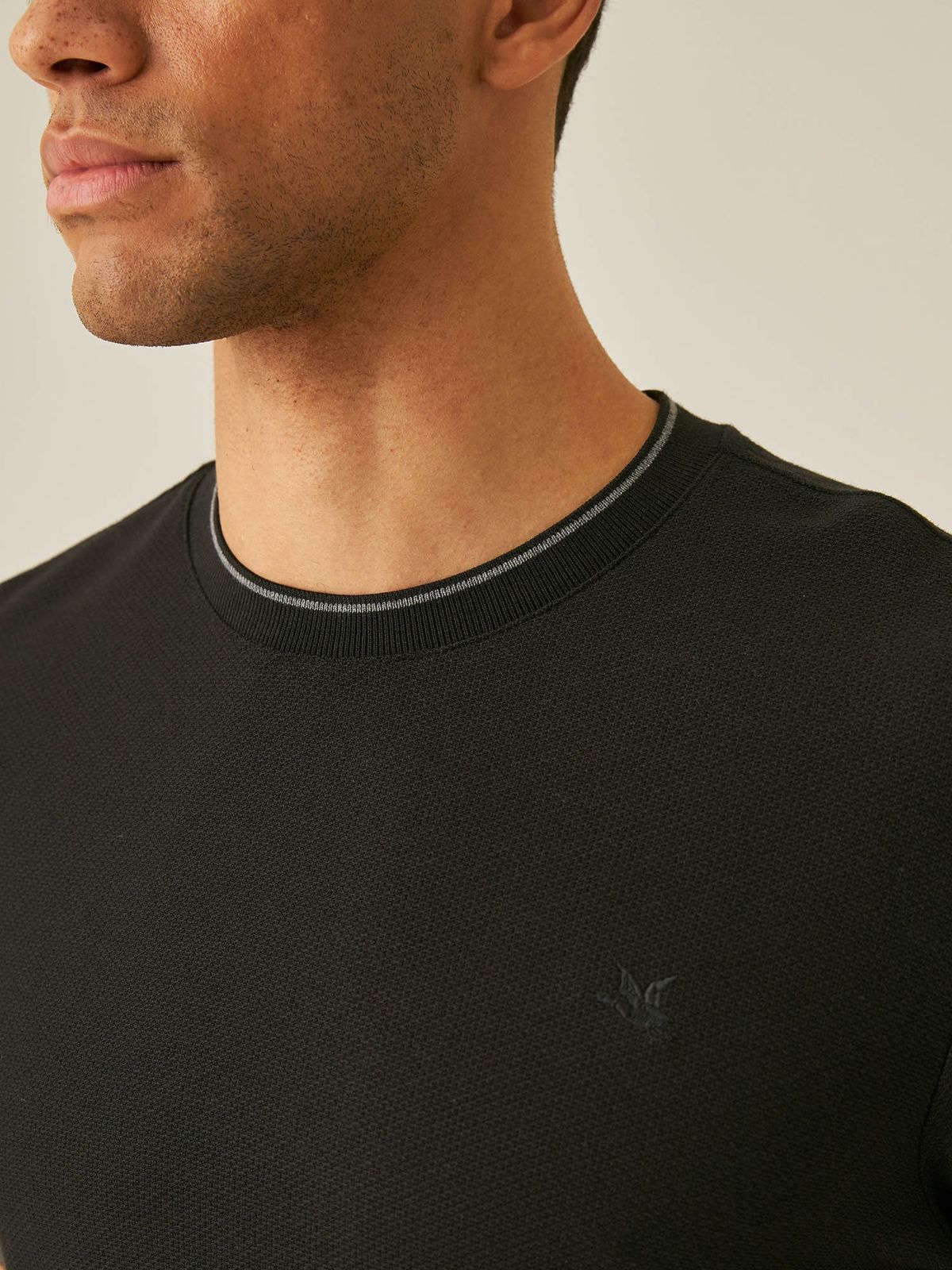 Camiseta Hombre Chevignon Knit Neck Slim Fit