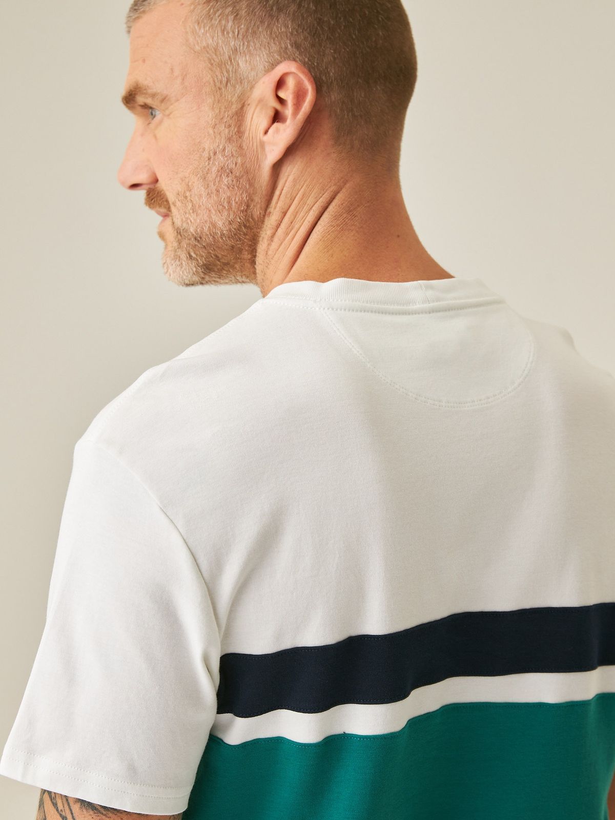 Camiseta Hombre Chevignon Colorblock Slim Fit