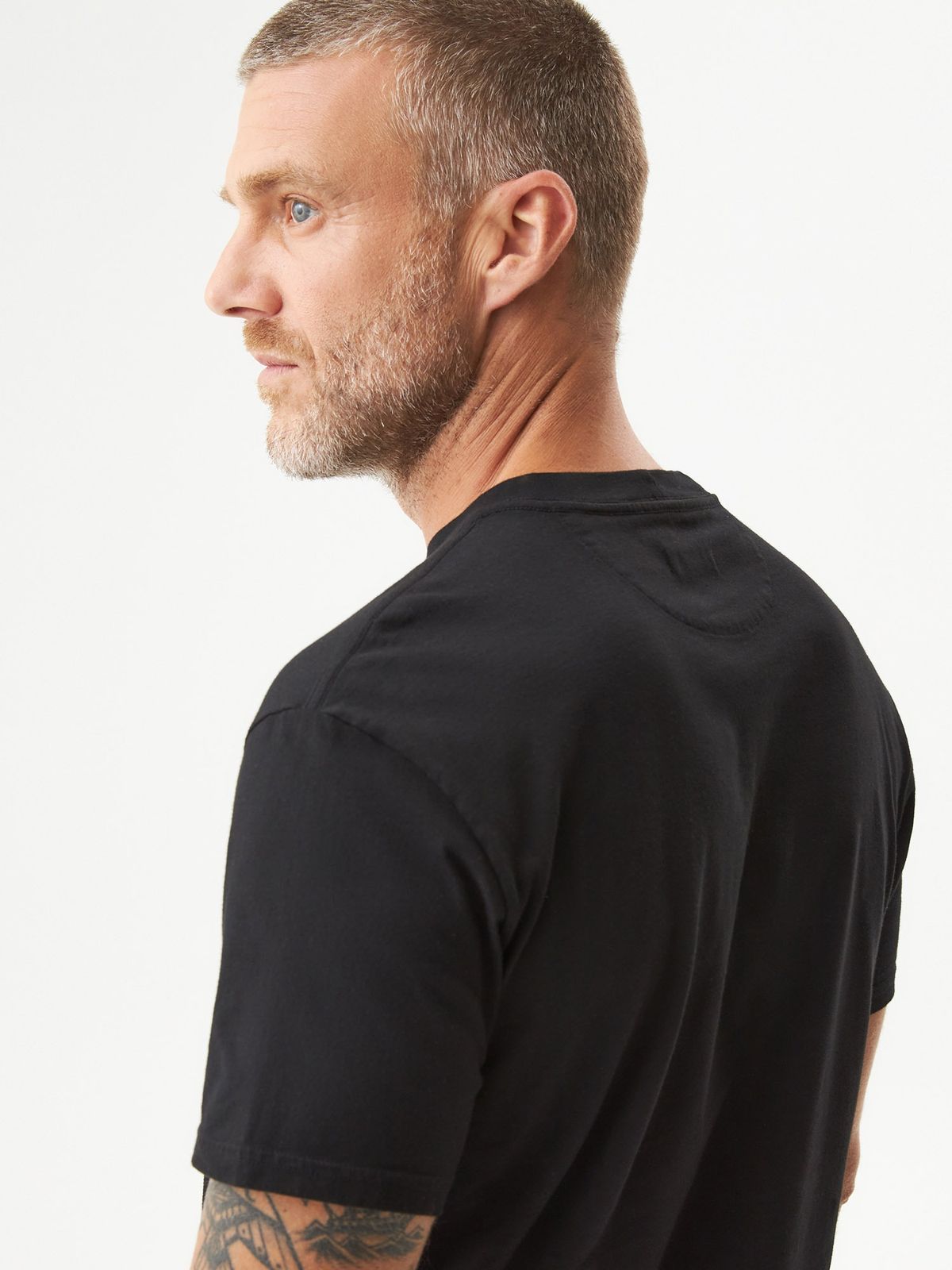 Camiseta Hombre Chevignon Básica Slim