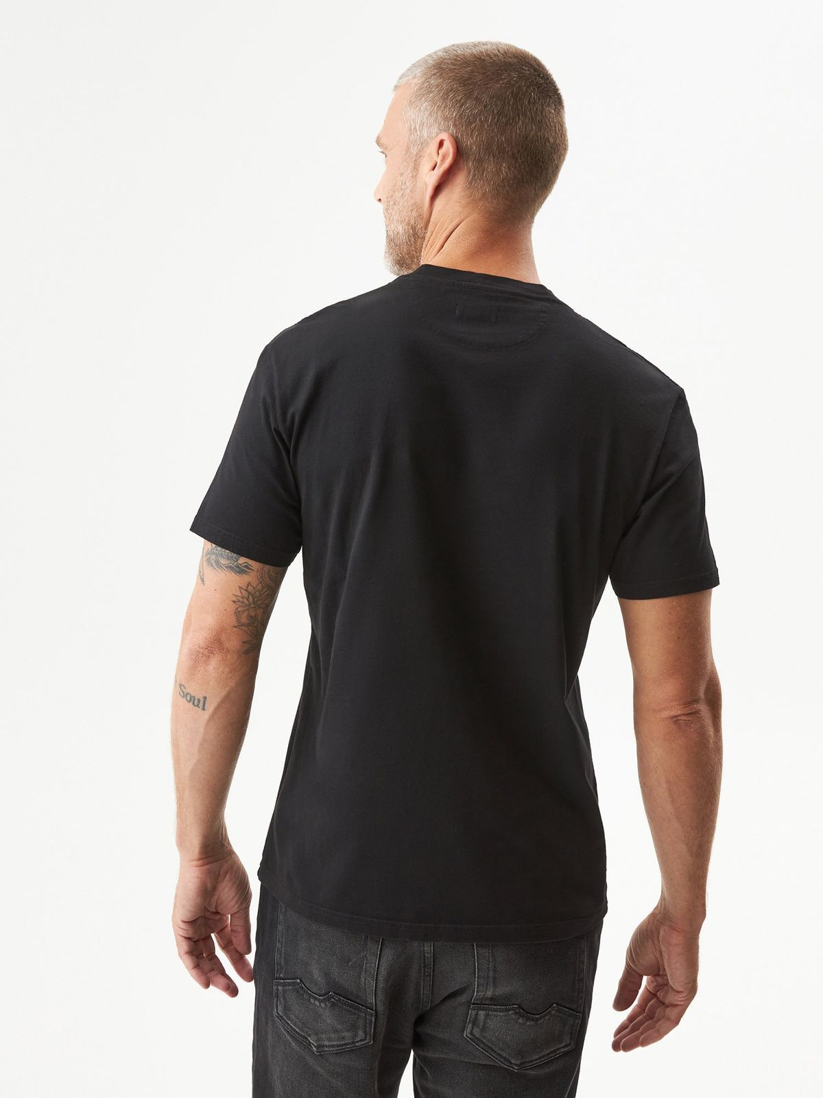 Camiseta Hombre Chevignon Básica Slim