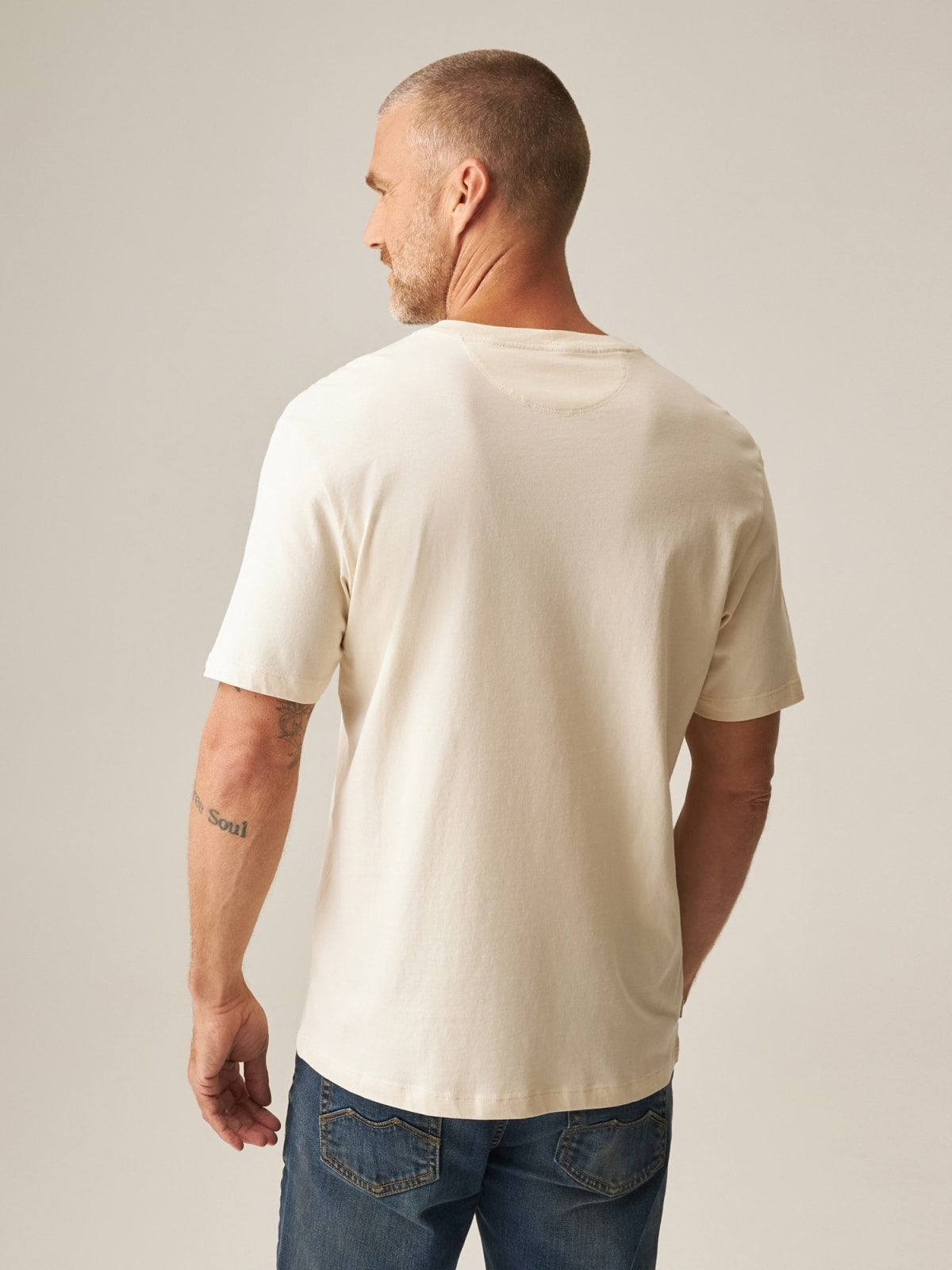 Camiseta Hombre Chevignon Graphic