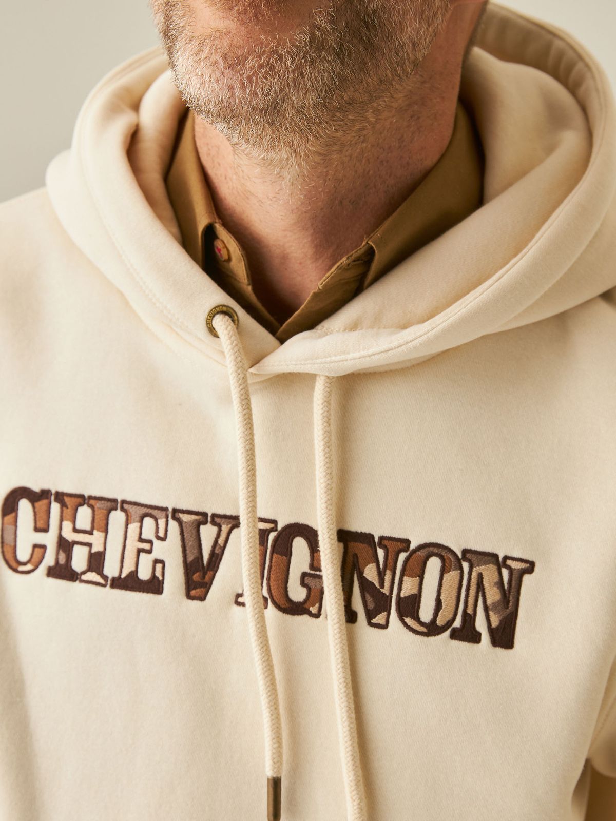 Buzo Hombre Chevignon Graphic