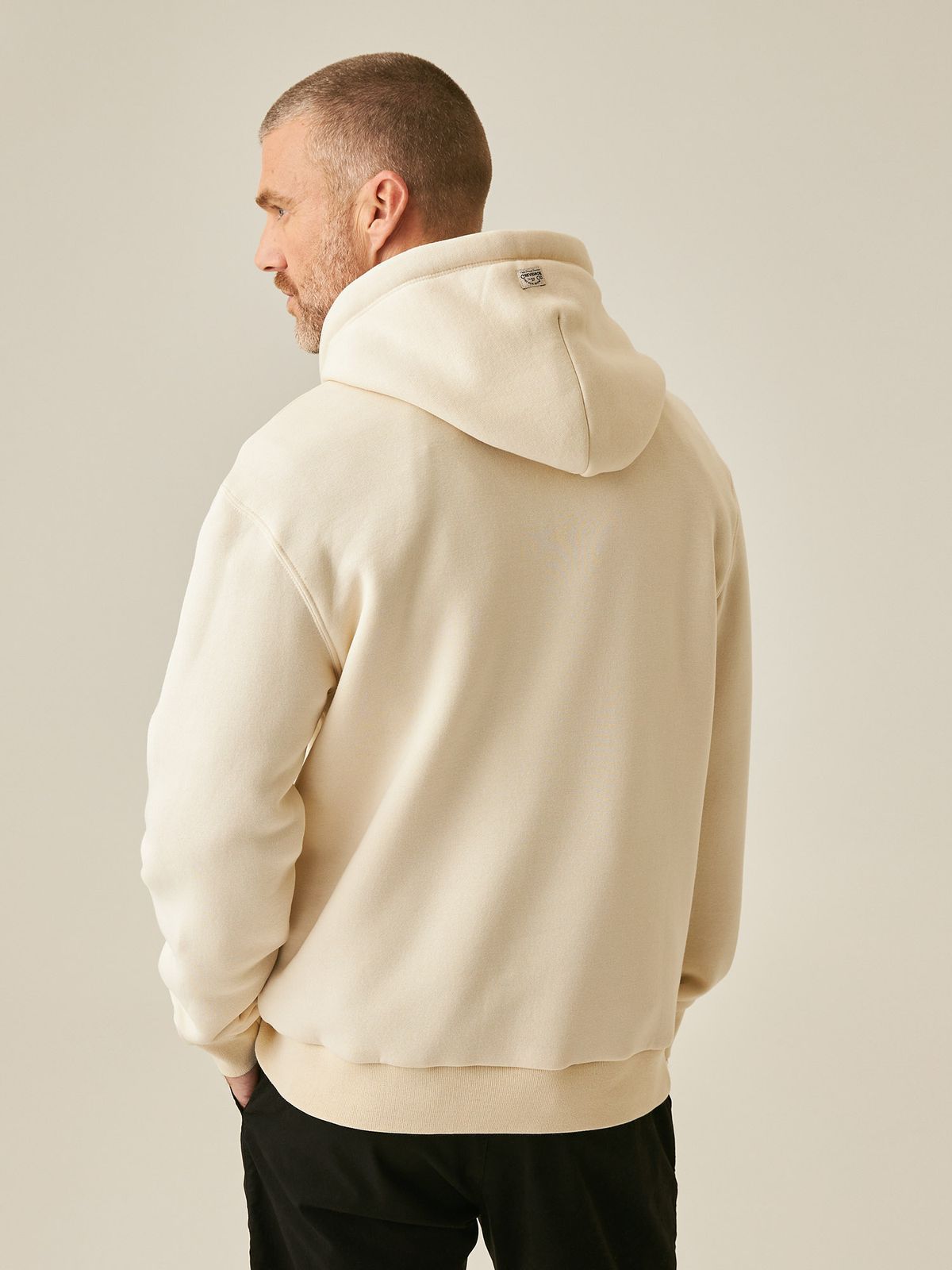 Buzo Hombre Chevignon Graphic