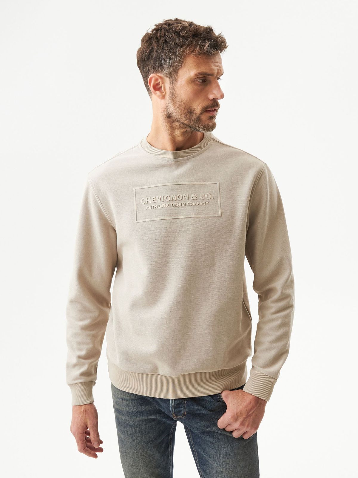 Buzo Hombre Chevignon Tech Graphic